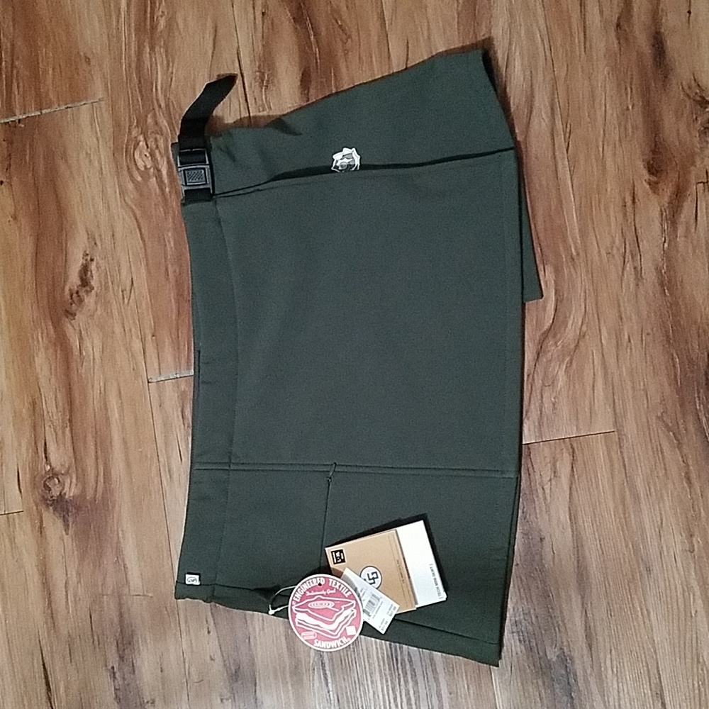 CG Habitats tech mini skirt - Picture 7 of 9